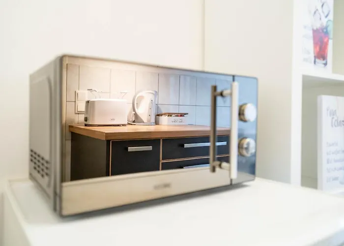 Apartment Cozy Modern Nest In The Heart Of With Netflix *